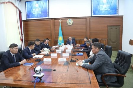 Бірқатар мәселелер мәжілісте қаралды