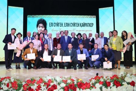 Алмагүл Божанованы еске алуға арналған облыстық жазба ақындар мүшайрасы өтті