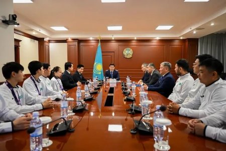 Таеквондодан әлем чемпионатының жеңімпаздары мен жүлдегерлерін қабылдады