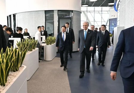 Мемлекет басшысы Alem.ai халықаралық жасанды интеллект орталығына барды