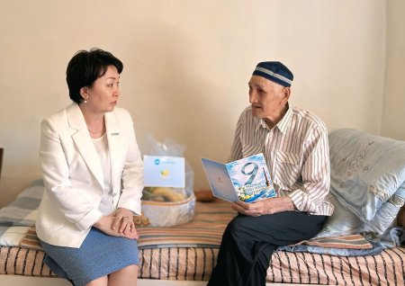 “ЖАҚСЫҚЫЛЫШ” БАСТАУЫШ ПАРТИЯ ҰЙЫМЫ ТЫЛ АРДАГЕРІН МЕРЕКЕМЕН ҚҰТТЫҚТАДЫ