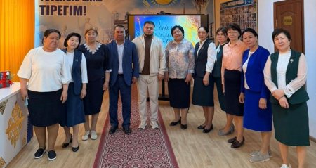 Сырлы әлемнің сырласы