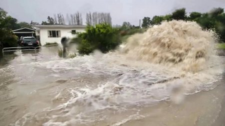 Қытайда тасқын қаупіне байланысты дабыл күшейтілді
