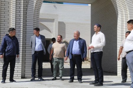 АУДАН ӘКІМІ БІРҚАТАР ӘЛЕУМЕТТІК НЫСАНДАРДЫҢ ҚҰРЫЛЫСЫМЕН ТАНЫСТЫ