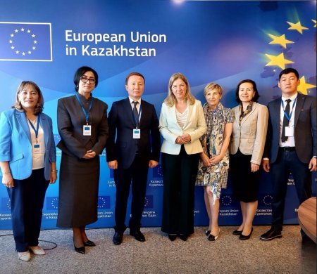 Еуропалық одақтың елшісімен кездесті