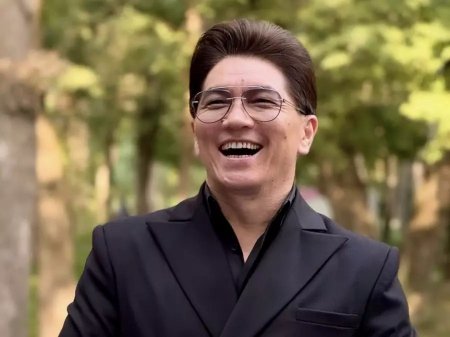 “Бақыттан басым айналып тұр“. Сәкен Майғазиев жұрттан сүйінші сұрады