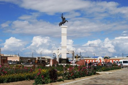 Елдігіміз ескерткішпен еңселі
