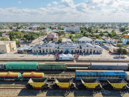 Шиелі теміржол вокзалы қайта жаңғыртудан кейін іске қосылды