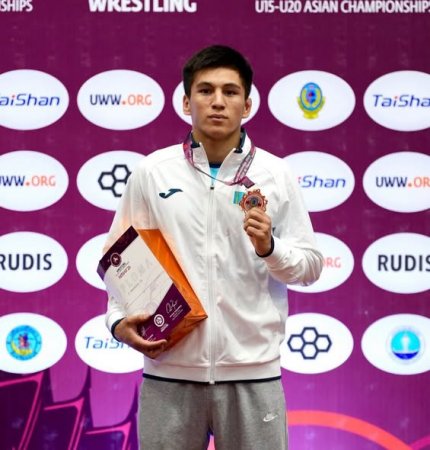 АЛПАМЫС БОЛАТҰЛЫ ҚОЛА ЖҮЛДЕГЕ ҚОЛ ЖЕТКІЗДІ
