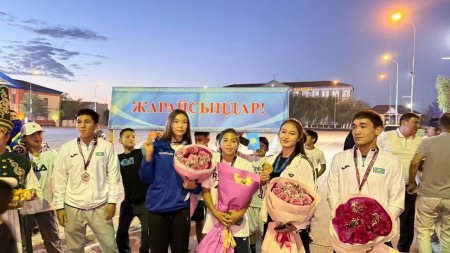 Жеңіспен оралған жас спортшыларға құрмет көрсетілді