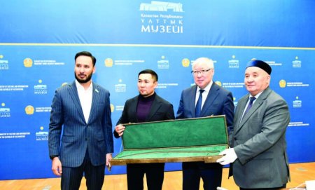 Музейдегі Жанқожа батыр қылышы