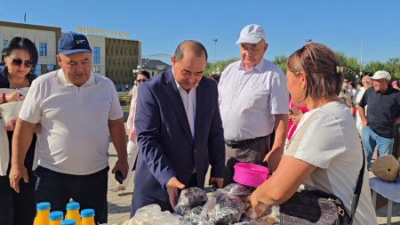 Жаңақорғанда Құрылтай сайлауы күні азық-түлік өнімдерінің жәрмеңкесі өтіп жатыр