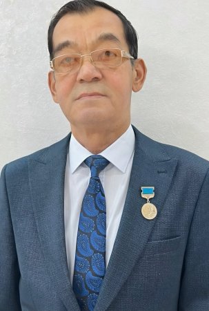 Ұстаз биігі
