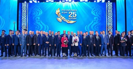 Аралдық азаматтар мемлекеттік марапатқа ие болды