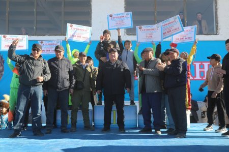 Арал қаласында Сартай батырдың 315 жылдығына орай облыстық ат бәйгесі өтті
